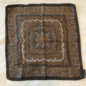 Saks Fifth Avenue made in Italy scarf